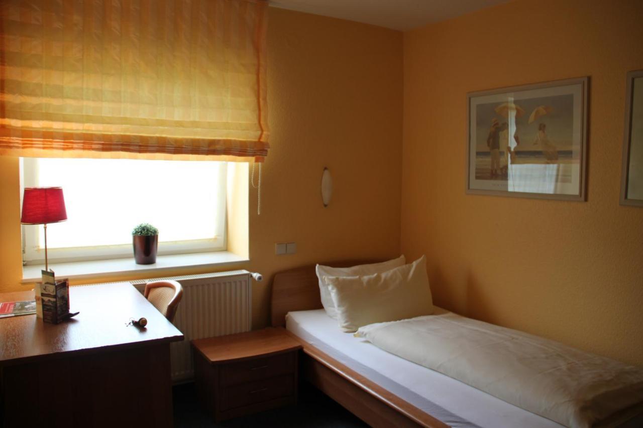 Buskes Hotel Steinfoerde Wietze Room photo